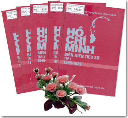 Hồ Chí Minh Biên Niên Tiểu Sử Tập 10 (NXB Chính Trị 2009) - Phạm Hồng Chương, 500 Trang